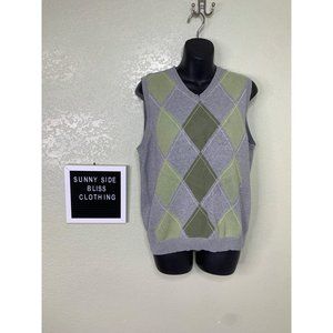 Van Heusen V Neck Sweater Vest with Diamond Pattern Size Small